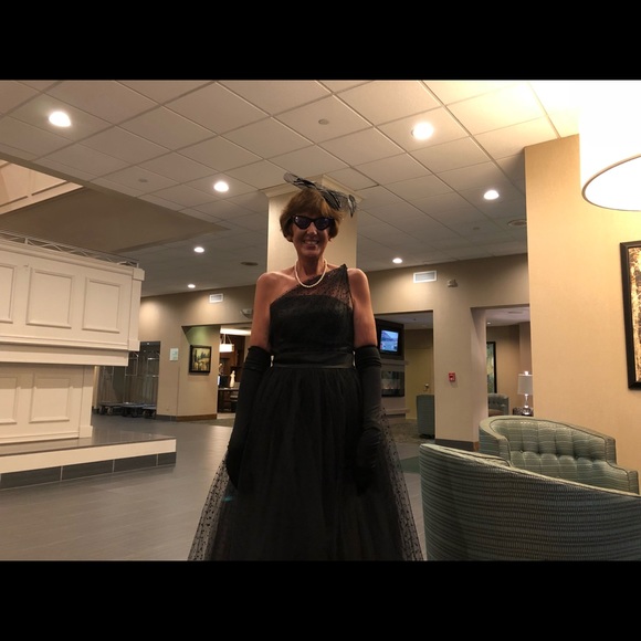 Meet your Posher, Suellen - Picture 5 of 6